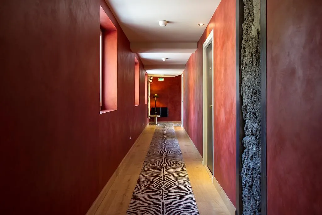****  Charme & Business Hotel Lyon Limonest France